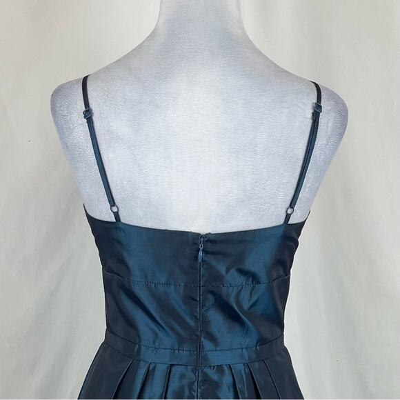 Max And Cleo Metallic Blue BalletCore Party Event Balloon Hem Dress NWOT Size 6 - Picture 6 of 13